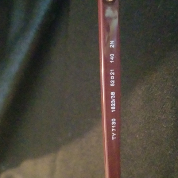 Tory Burch sunglasses with protective case and bag - Picture 10 of 14